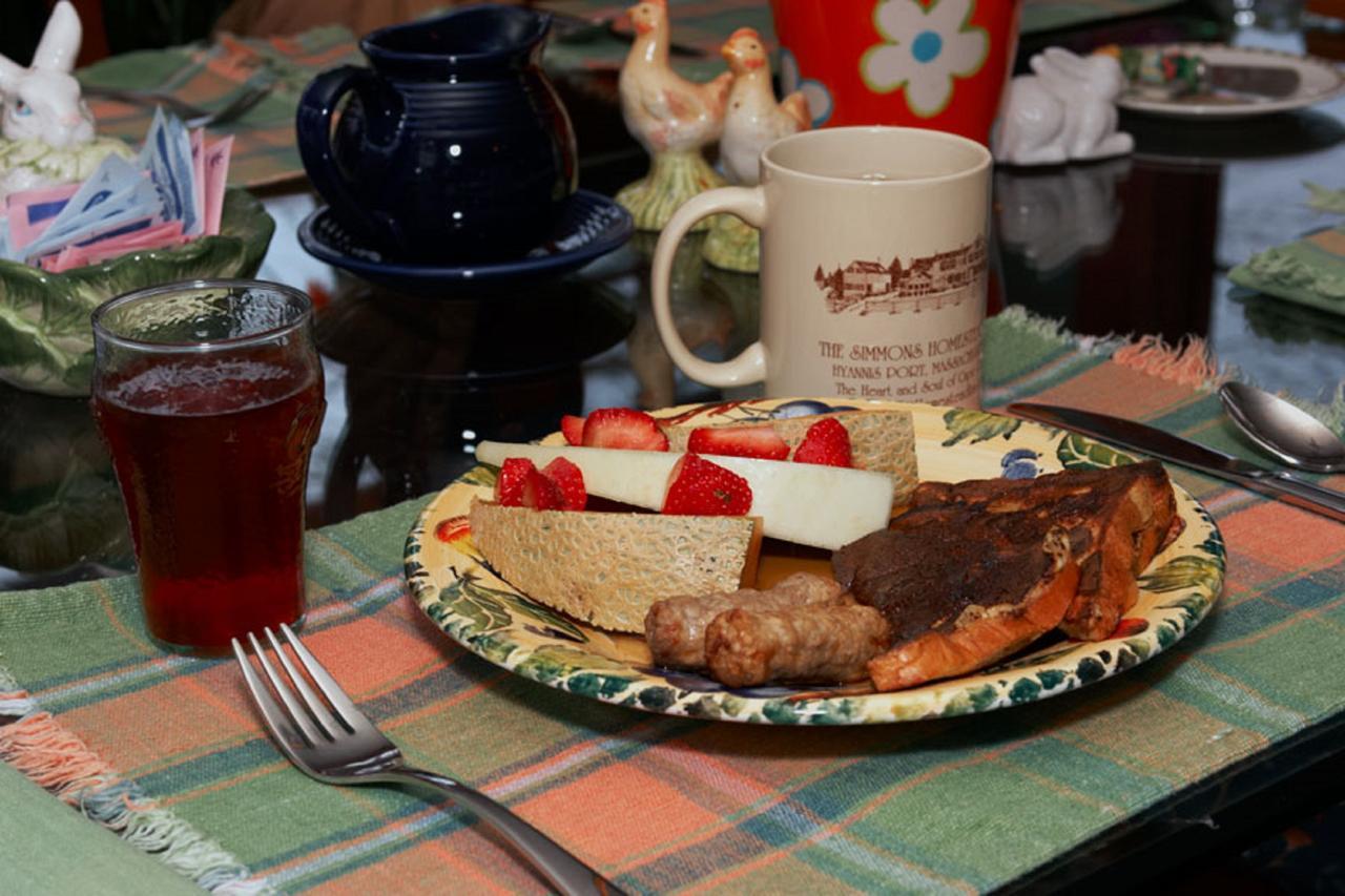 Simmons Homestead Inn Hyannis Port Bagian luar foto